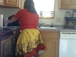 Sexy bbw thanksgiving mama bakes cookies, porno al 3-lea