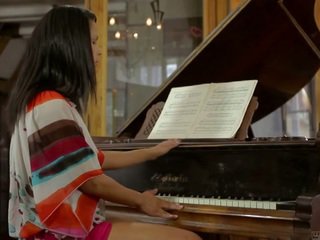 Isabella пиано lesson