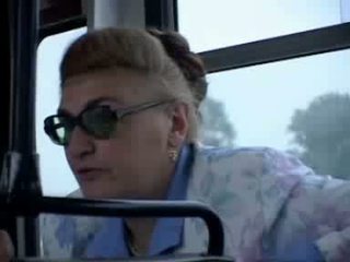 Матуся has публічний nudity секс в a автобус