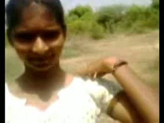 Indien ado village fille suçage bite outdoors