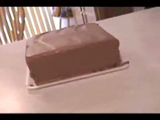 Cake farting -peidando no bolo