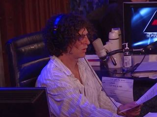 21 år gammel kasia rabbit gets farted på howard stern.