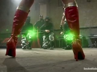 Broken heroines bir superhero plastik yüksek üretim ayak parmakları ve seks özellik