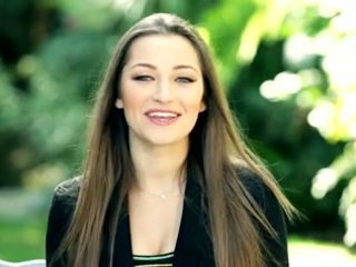 Dani daniels &amp; enevoado pedra obter colorful